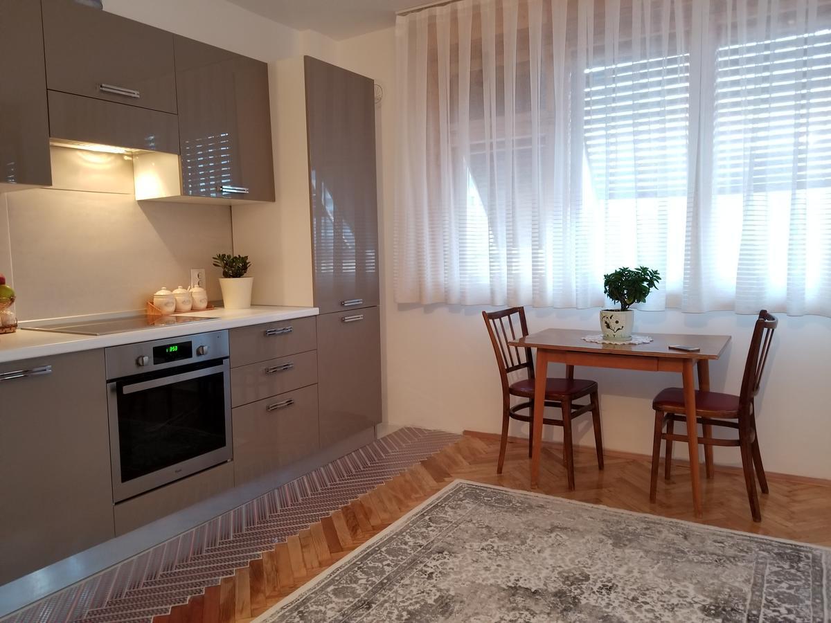 פרישטינה Super Central & Panoramic - Leo'S Apartment מראה חיצוני תמונה